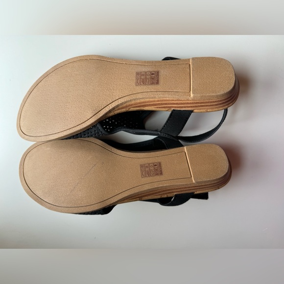 Blowfish sandles - Picture 2 of 2